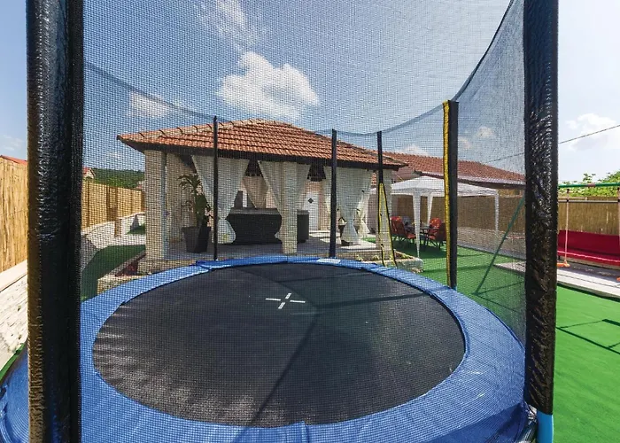 Ferienhaus Two-bedroom In Sukošan