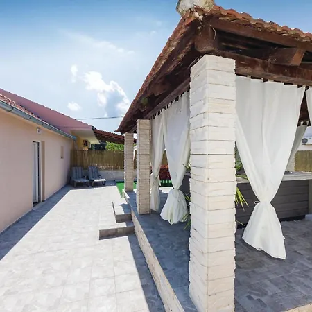 Two-bedroom In Sukošan